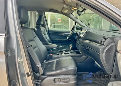 2017 Honda Ridgeline Rtl-T z USA, uszkodzony, nr VIN 5FPYK3F69HB001811